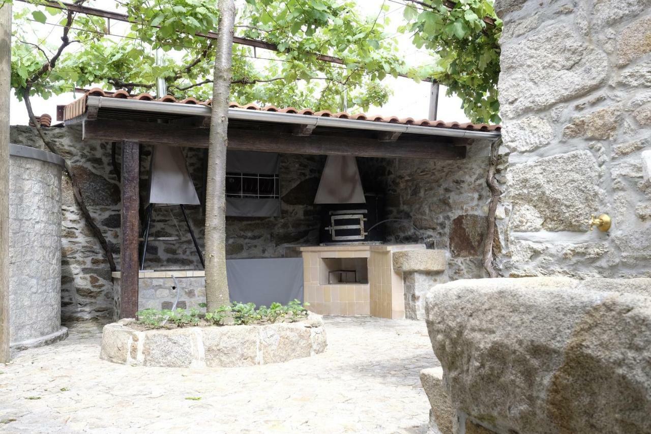 ヴァーレ・デ・カンブラ Casa Do Aido De Cimaヴィラ エクステリア 写真